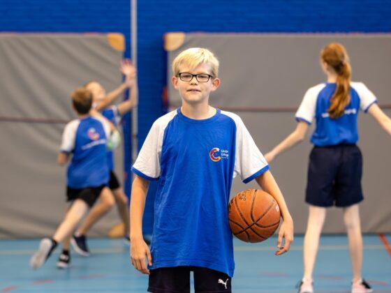 Leerlingen tijdens gymles
